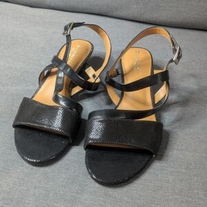 Naturalizer Bradley Black Strappy Sandals Size 8